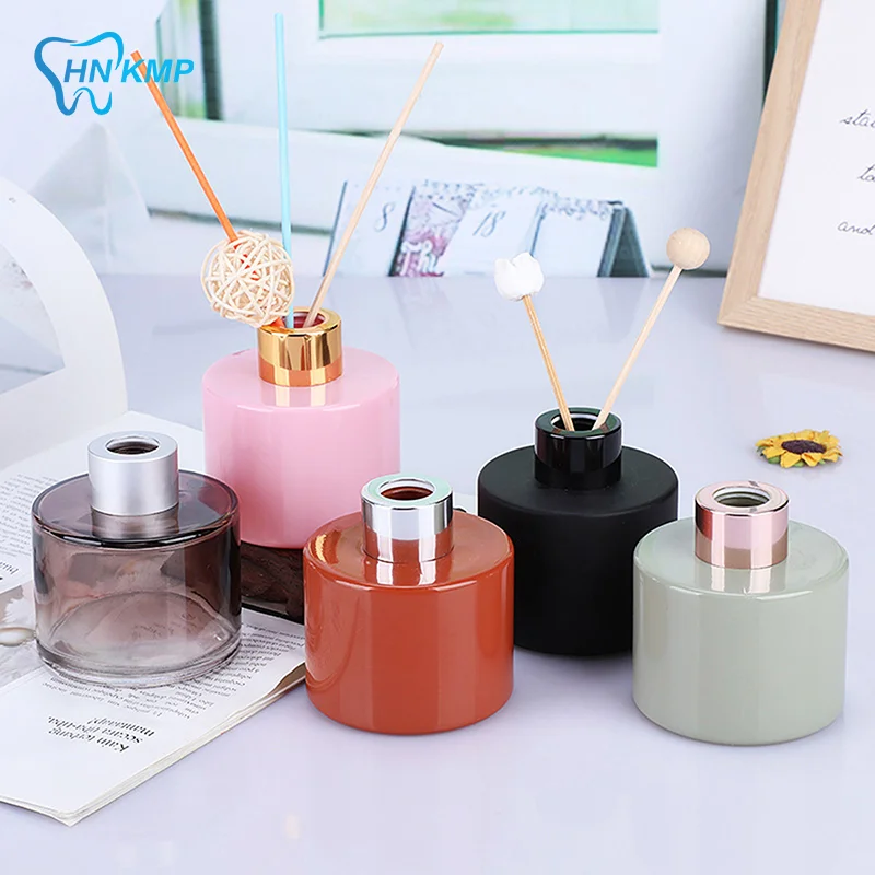 Pojemniki na perfumy 150 ml Pu – Home Fragrance Glade recenzja i cena